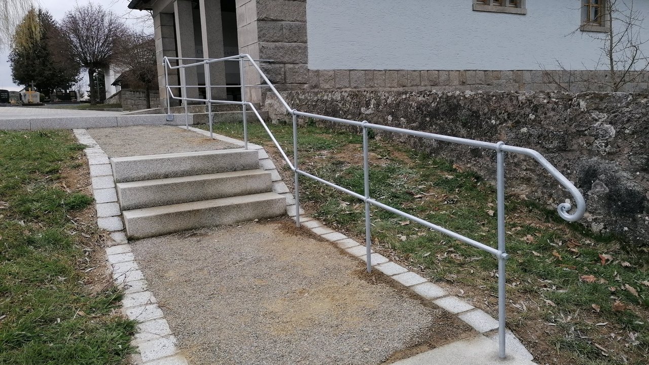 2024__Floss__Friedhofsgelaender_.jpg